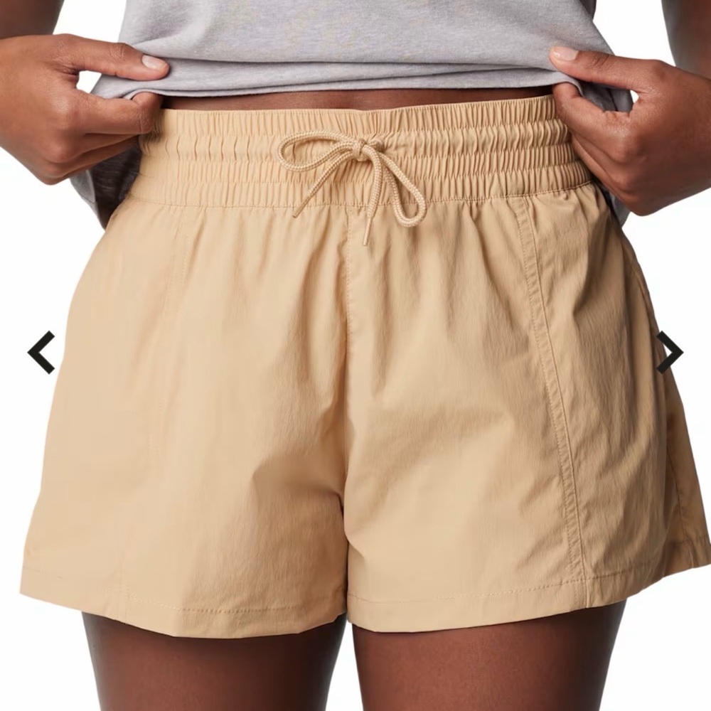 NWT Columbia Boundless Trek Cargo Shorts—Women’s Medium,Omni-Shade & Omni-Shield